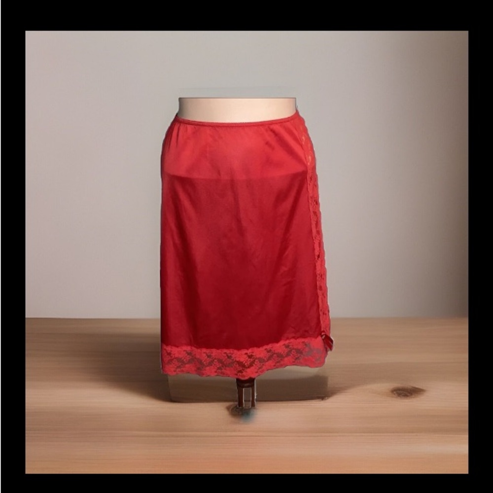 Vintage Lipstick Red Nylon Antron Satin Shiny Half Slip Wide Lace Trim Skirt M